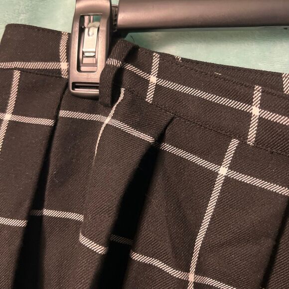Hot Topic Pleated Plaid Skirt XL Punk Academia Goth Style - Picture 3 of 6